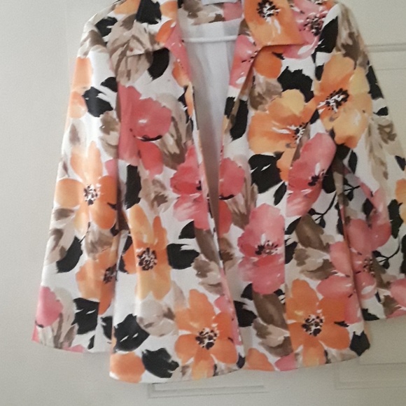 Blazer - Picture 1 of 5